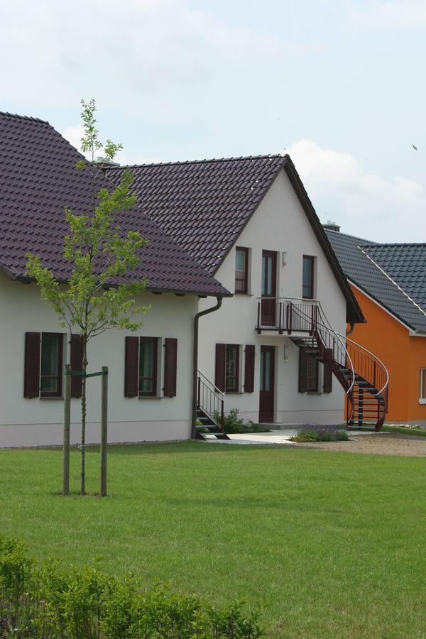 Ferienwohnungen "Am Storchennest" Göhren-Lebbin Esterno foto
